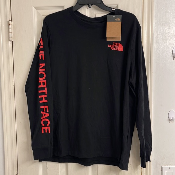 The North Face Women’s Long Sleeve Shirt - Picture 5 of 9